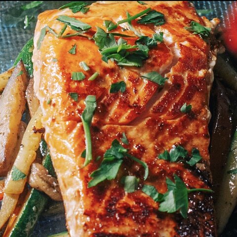 Salmón en miel y soja